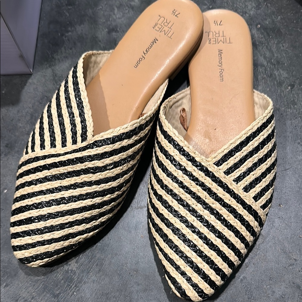 Time and Tru Women's Black and Cream Striped Mules
